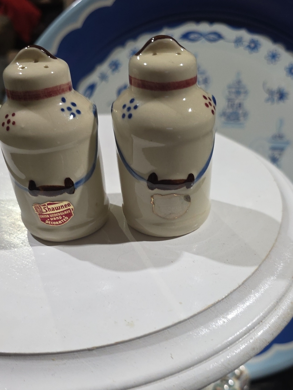 Shawnee Pottery Vintage Salt & Pepper Shakers - Cream with Blue & Red